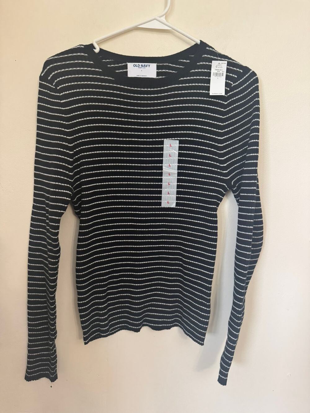 NWT Old Navy SoSoft Lite Ribbed Striped Crewneck Sweater Black White L